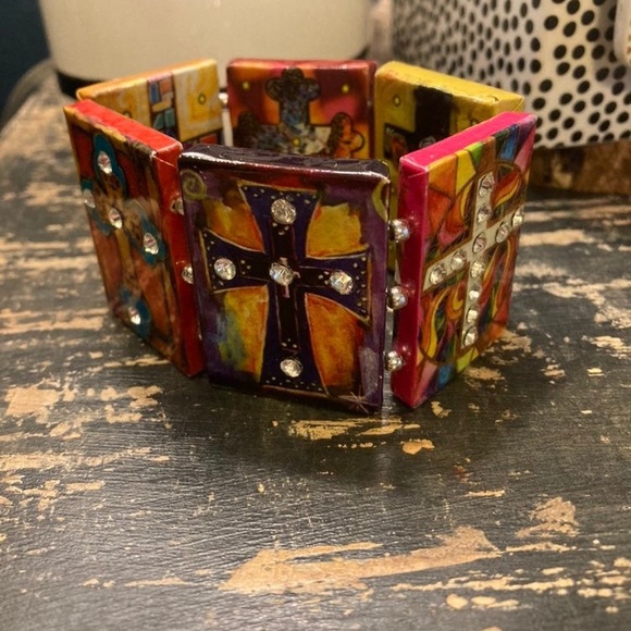 Rhinestone stretch block colorful cross bracelet - Picture 2 of 5